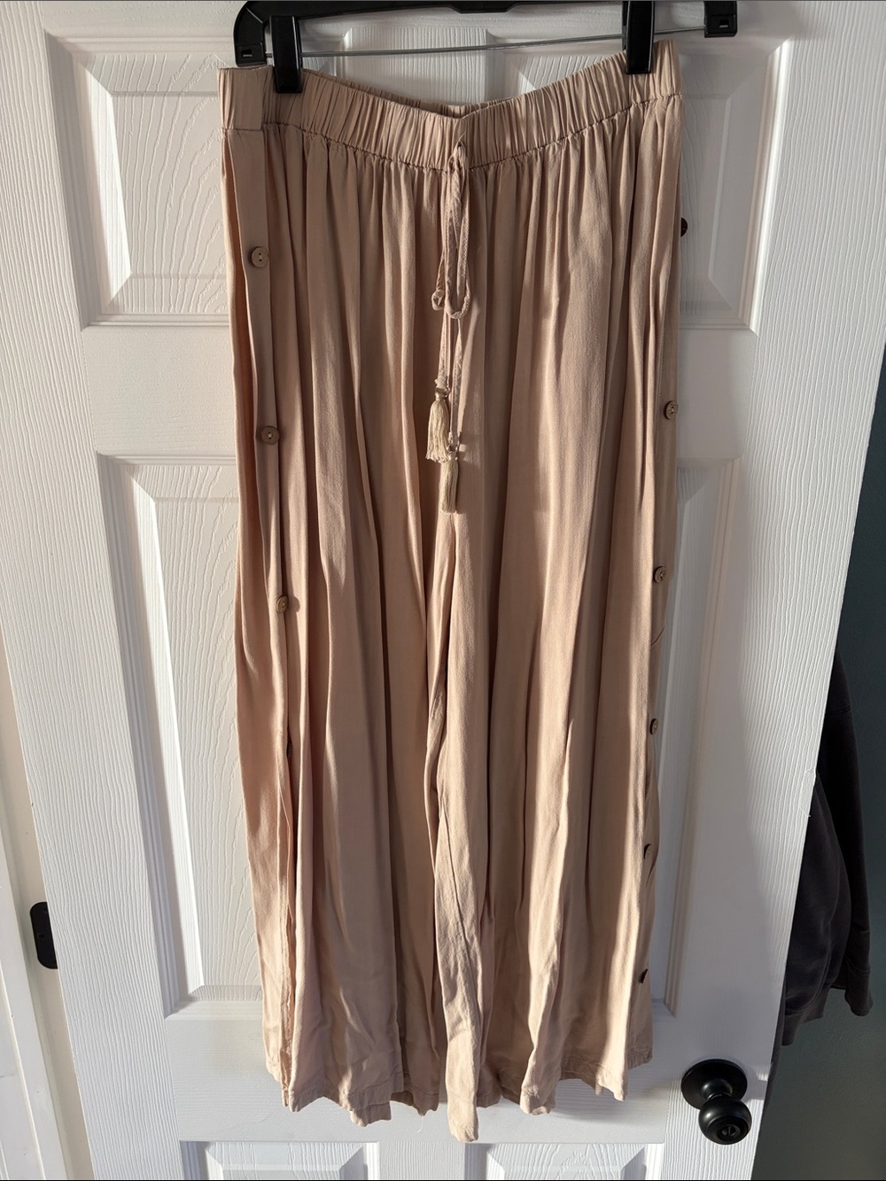 Wide leg faux button sides